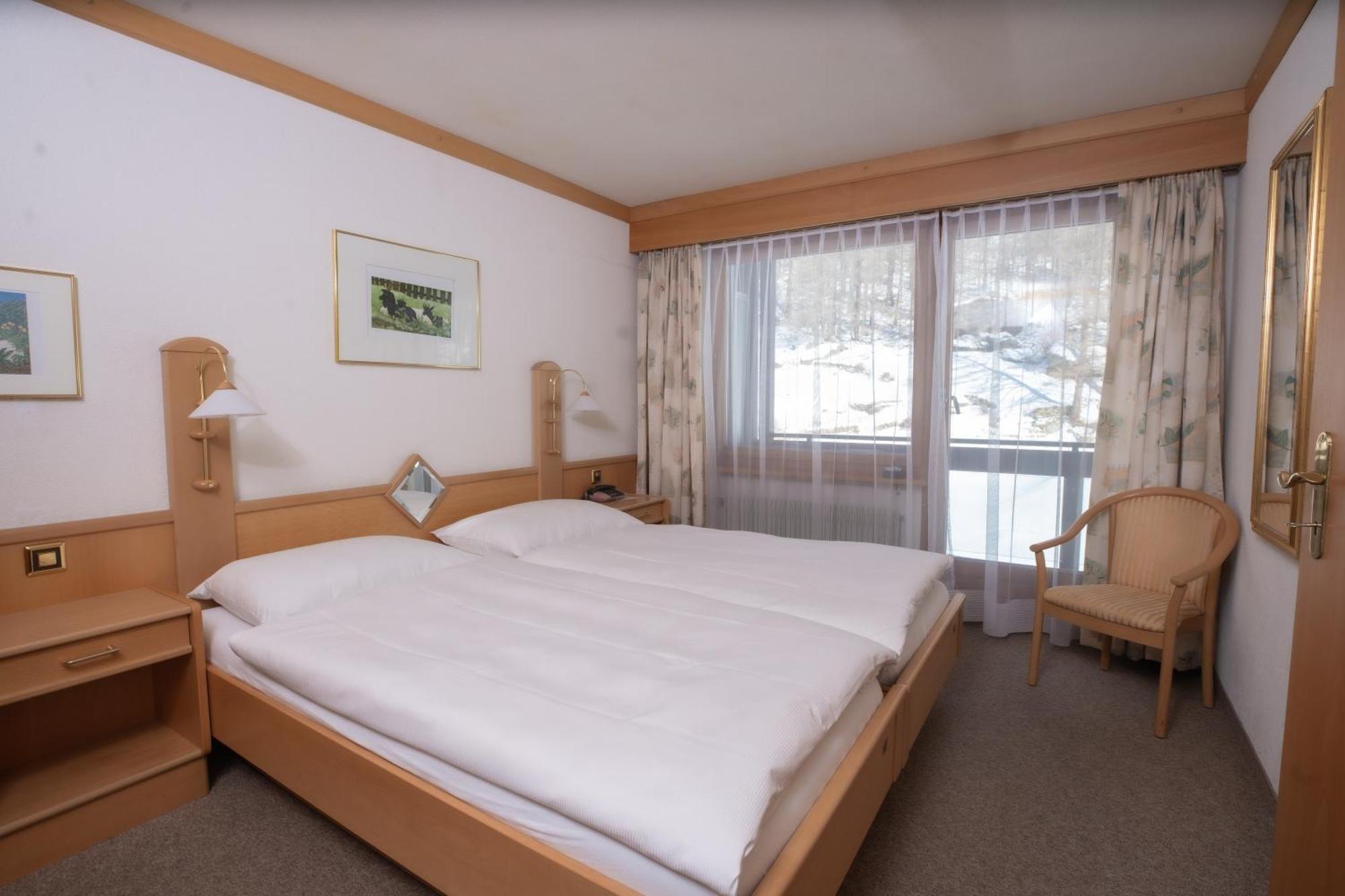 Hotel Alpenhof Saas-Almagell Exteriér fotografie