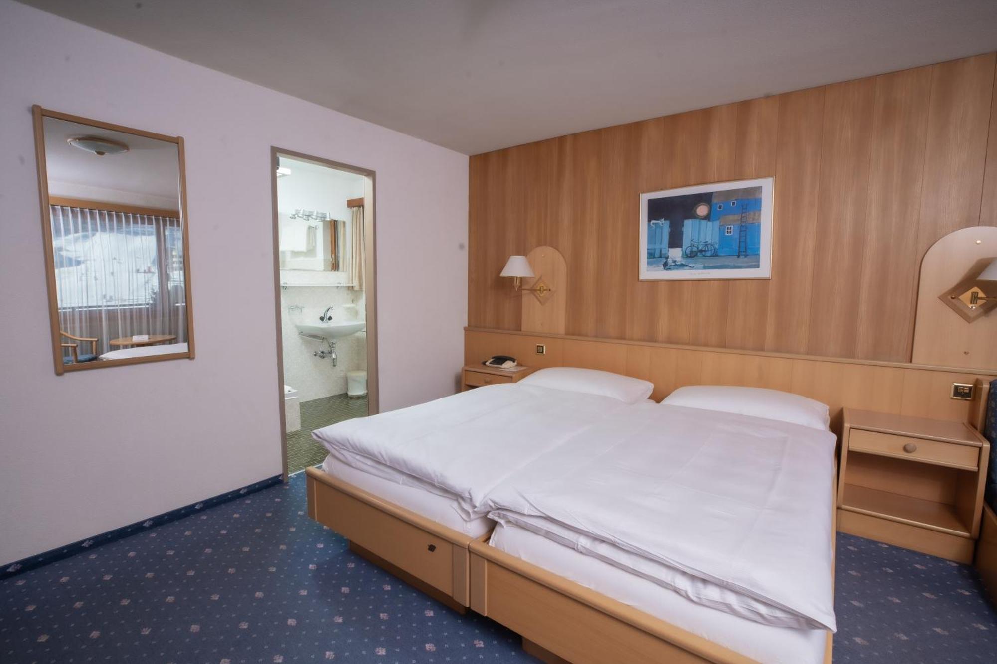 Hotel Alpenhof Saas-Almagell Exteriér fotografie