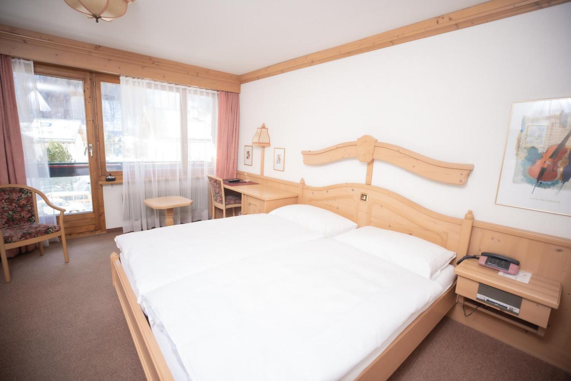 Hotel Alpenhof Saas-Almagell Exteriér fotografie