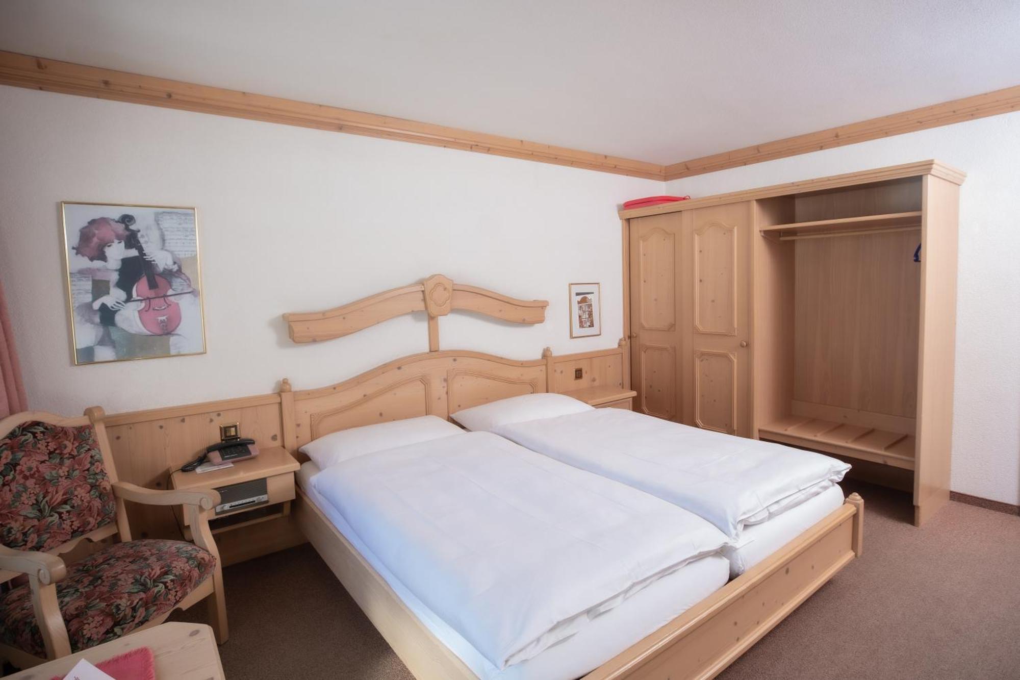 Hotel Alpenhof Saas-Almagell Exteriér fotografie