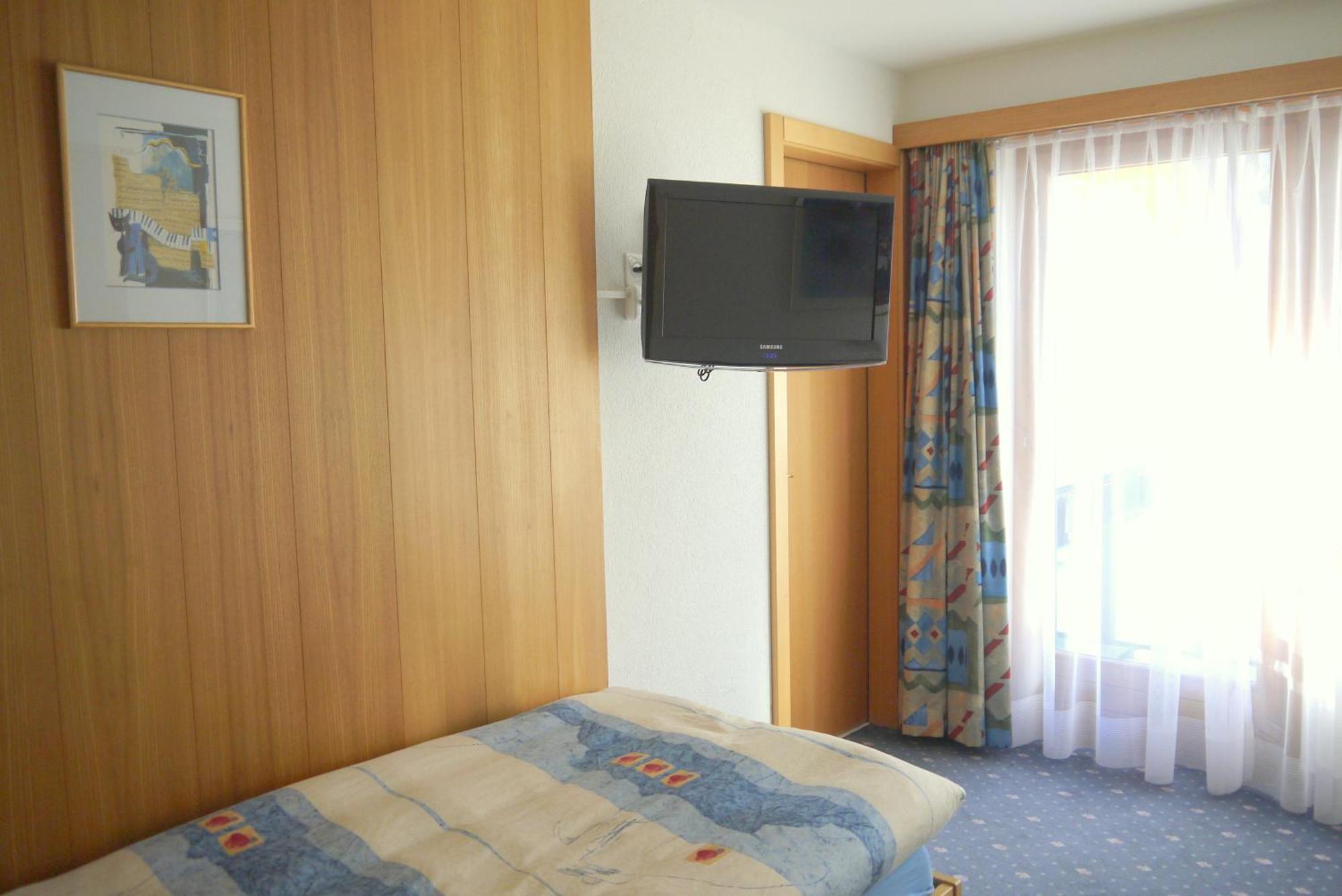Hotel Alpenhof Saas-Almagell Pokoj fotografie
